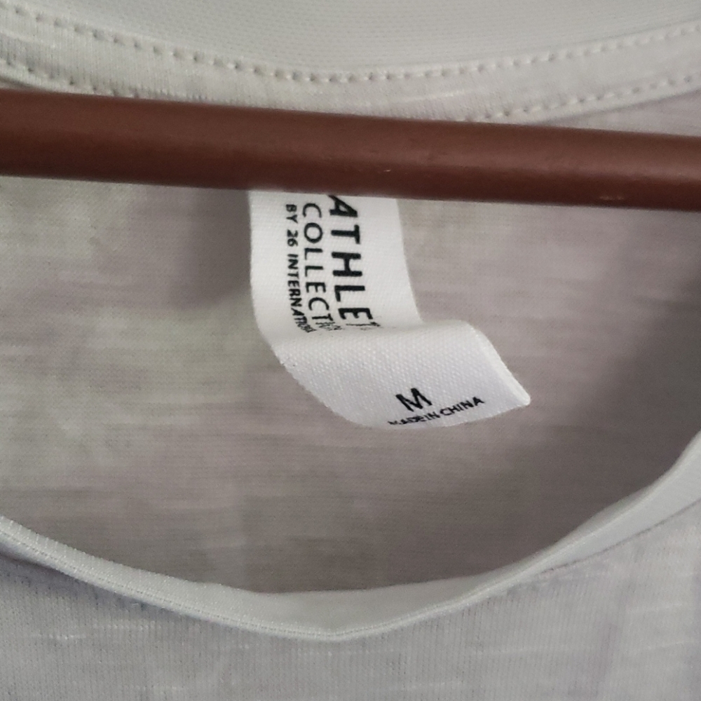 Athletic Collection tank - Picture 2 of 4